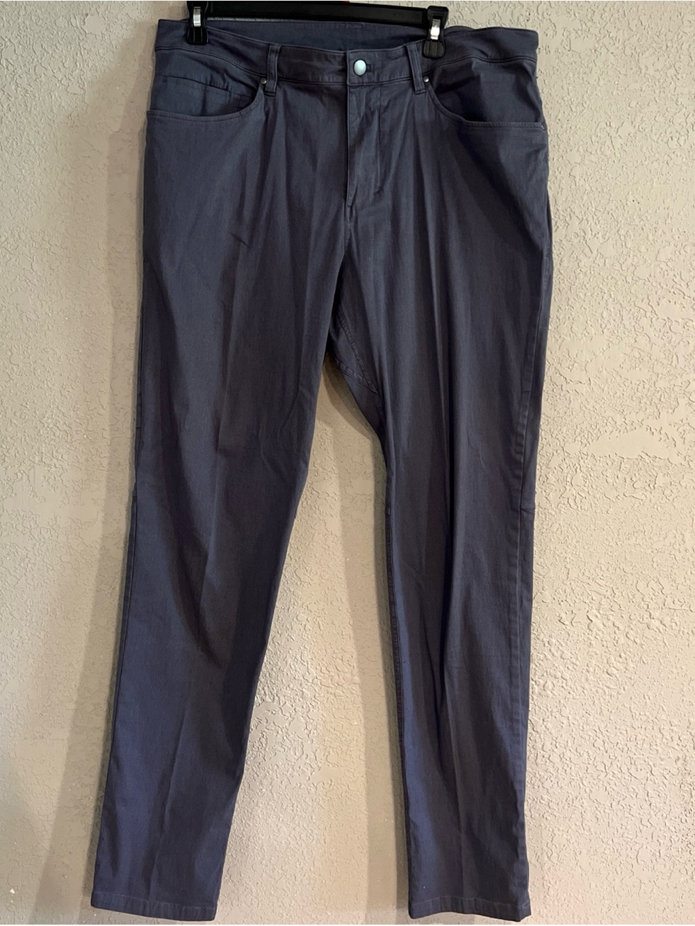 Lululemon Men’s ABC Pants 34 x 32 Charcoal Gray Stretch Performance Casual Cmfrt